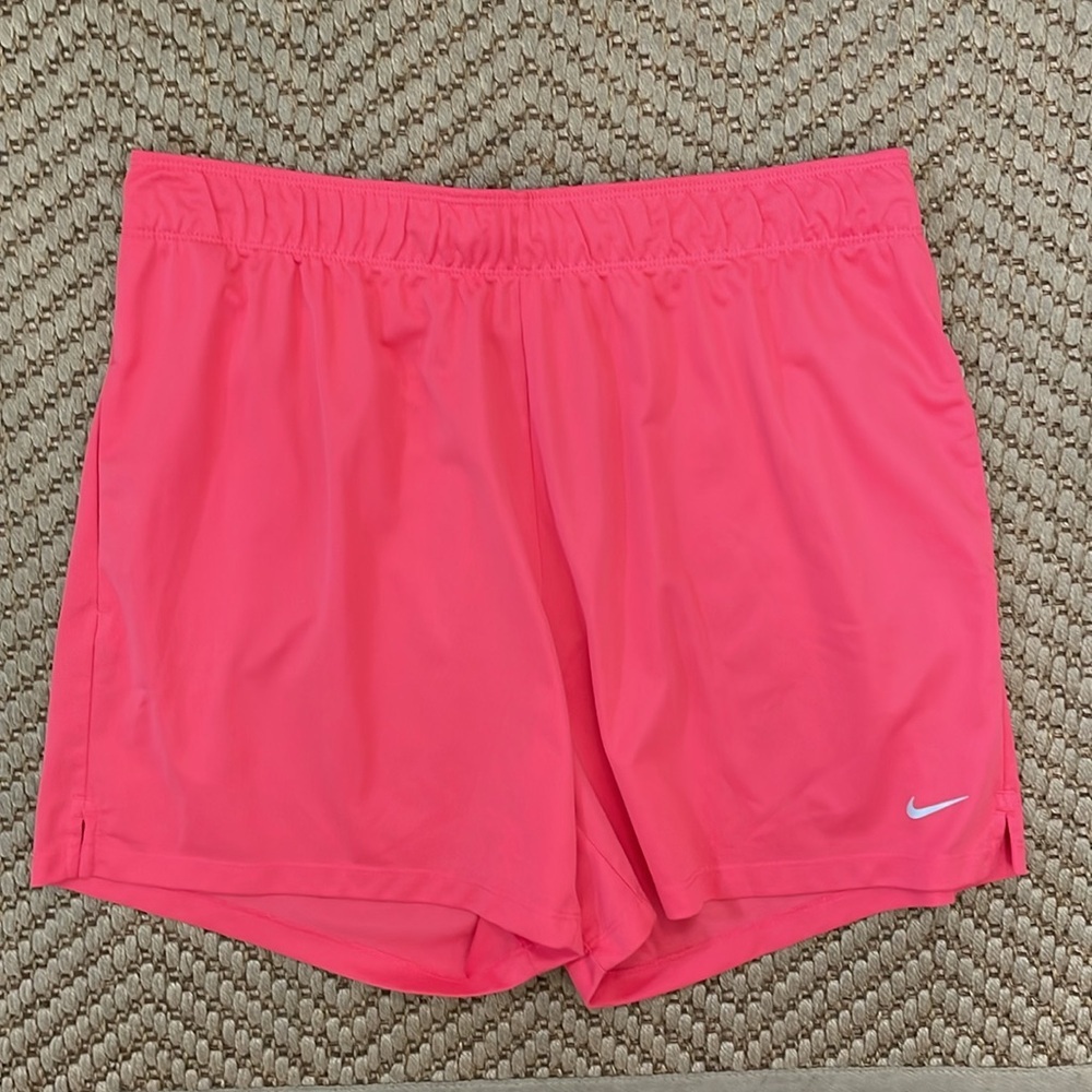 Nike Women's Bright Pink Athletic Shorts - XL
